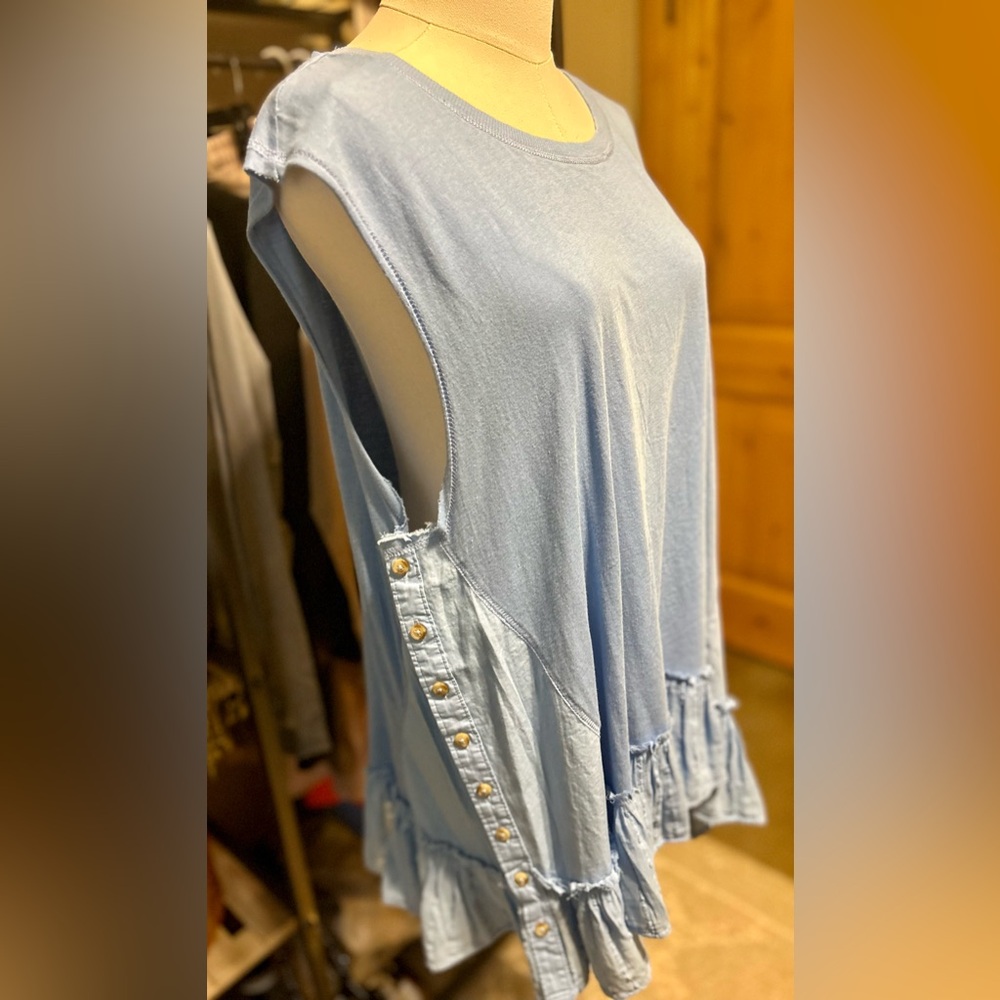 Pilcro by Anthropologie Blue Buttoned Side Sleeveless Tank Top- NWT